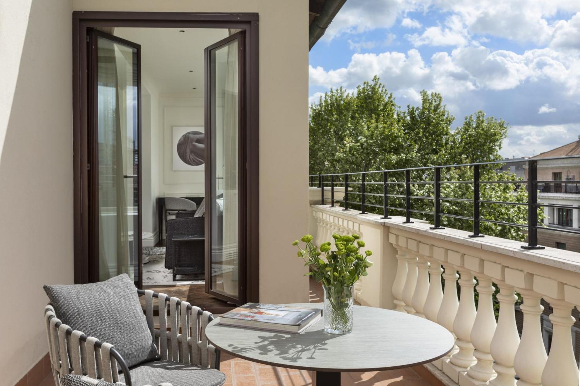 Intercontinental Rome Ambasciatori Palace By Ihg Bagian luar foto